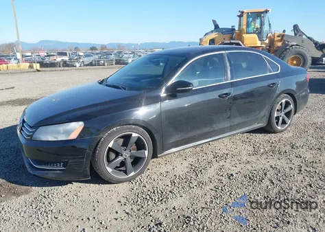2012 Volkswagen Passat 2.5L Se из США, поврежденный, VIN 1VWBP7A35CC056098